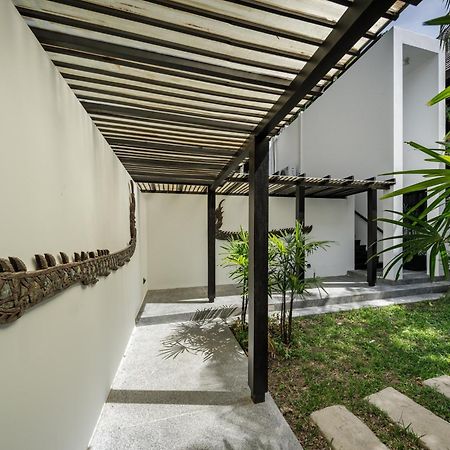 Villa Yang, Private Oceanfront Villa, Kamala Exteriér fotografie