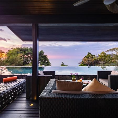 Villa Yang, Private Oceanfront Villa, Kamala Exteriér fotografie