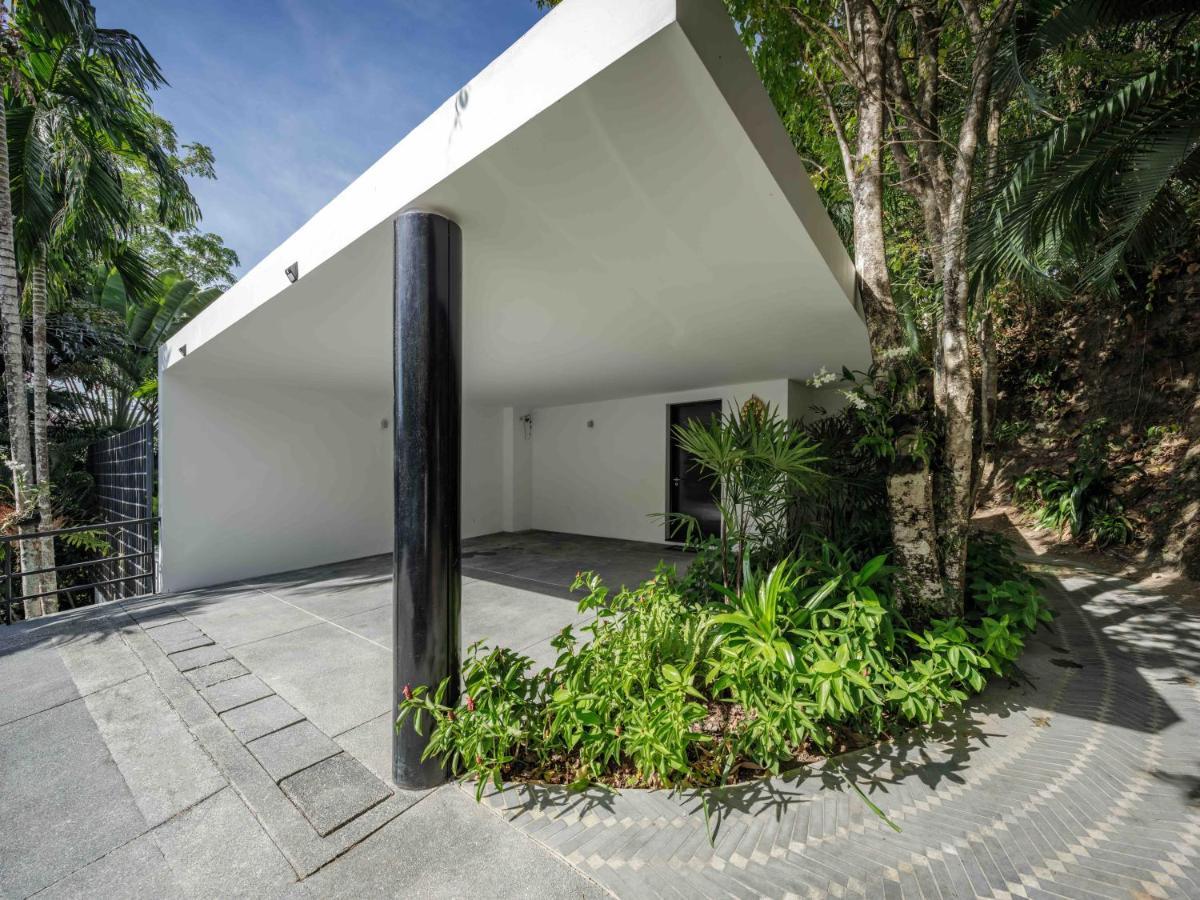 Villa Yang, Private Oceanfront Villa, Kamala Exteriér fotografie